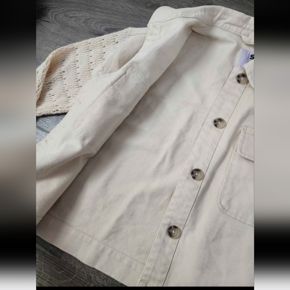 Women's juniors crotchet button front jacket size L NWT - Picture 5 of 6